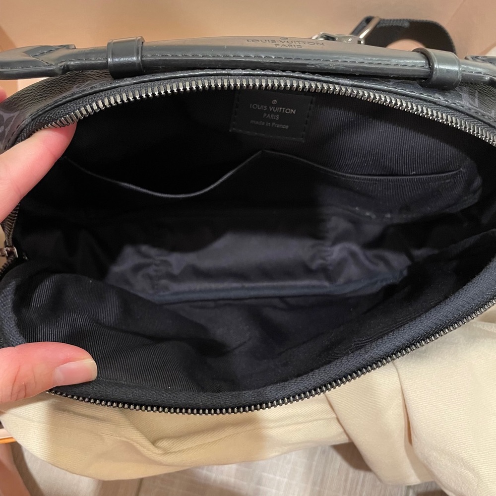 Louis Vuitton Monogram Eclipse Bum Bag M42906 - Picture 8 of 11
